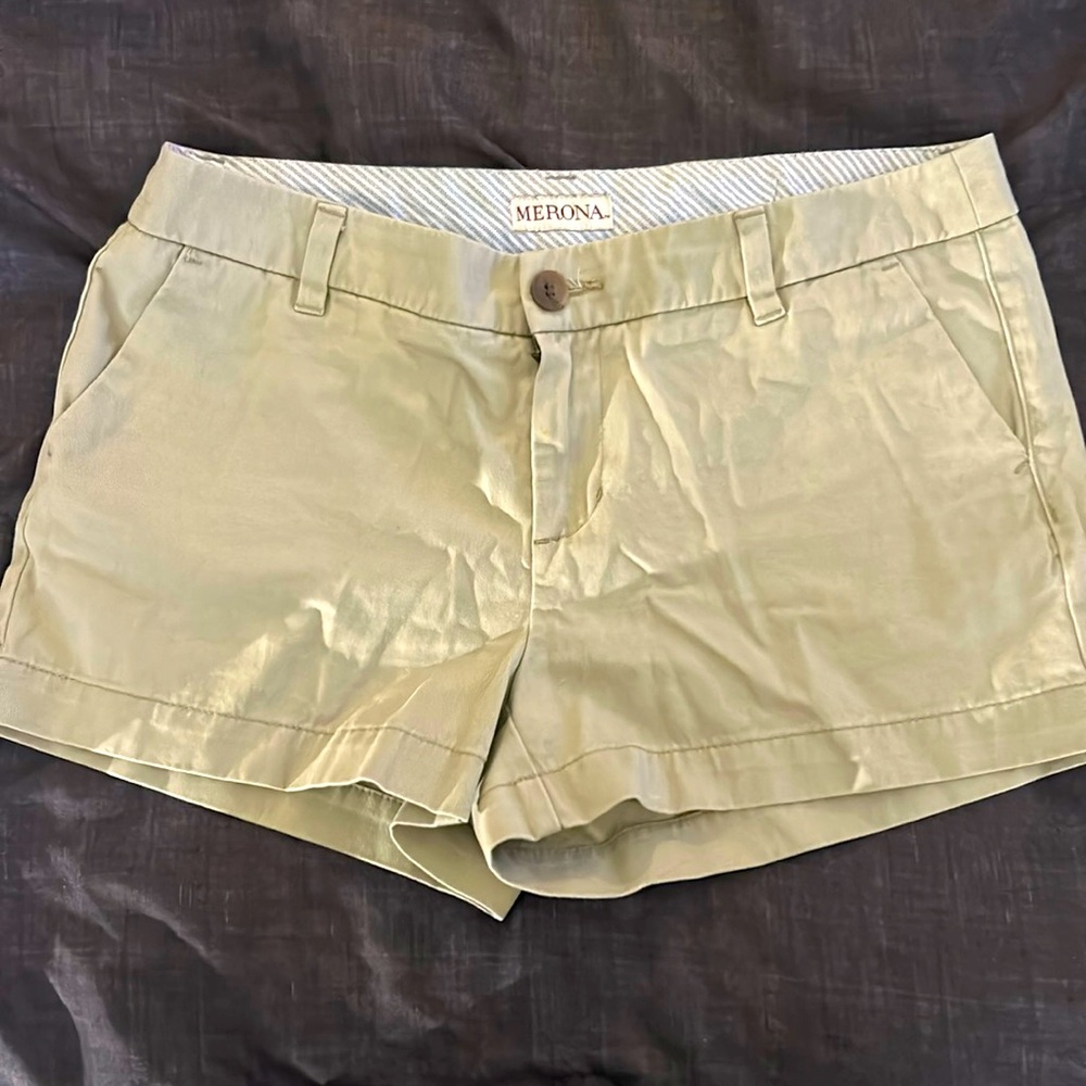 Beige shorts, size 4, 100% cotton 100% algodon